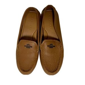 Coach loafer 7 tan leather never worn